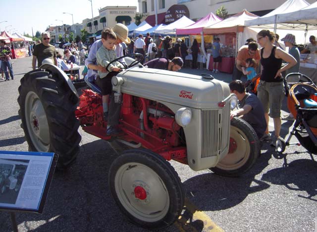 Tractor at Sunnyvale farmer's market